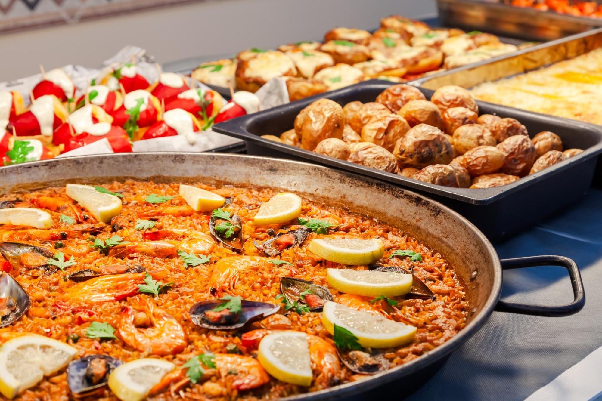 ホテル カタロニア カレーリャ エクステリア 写真